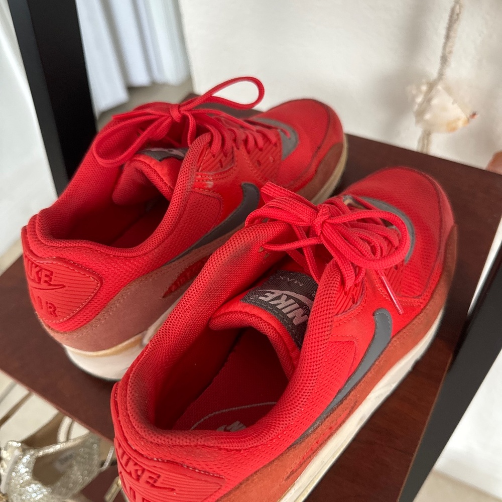 Nike classic